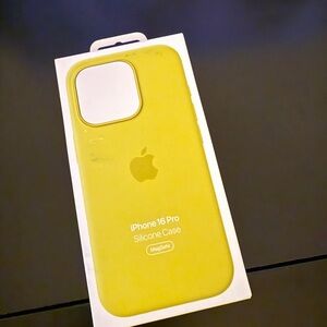 Apple iPhone 16 Pro Case - Vibrant Yellow Silicone
